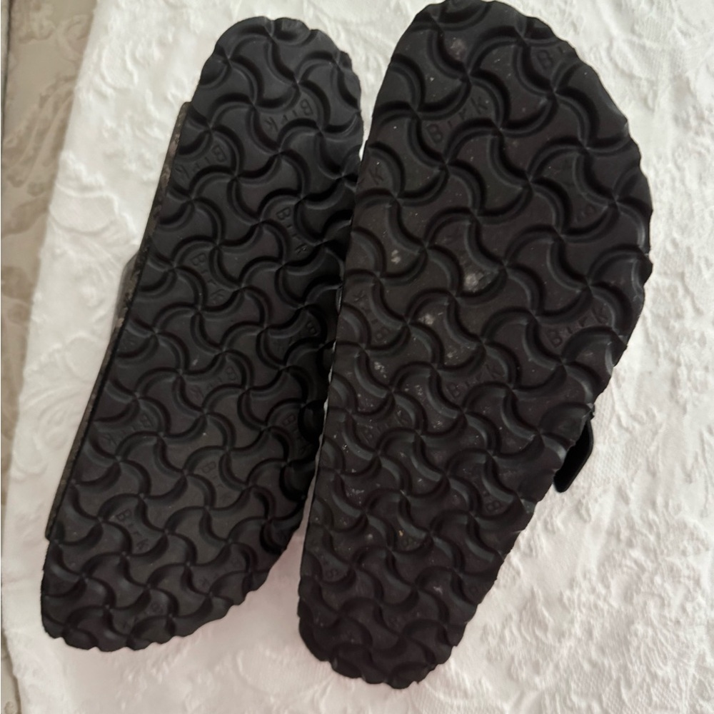 NWOT Birkenstock Black & Silver Leather Metallic Sandals, Size 38. Narrow. - Picture 3 of 6